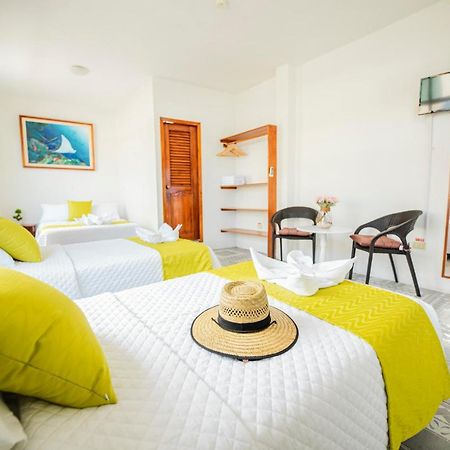 Hostal Gardner Galapagos Puerto Ayora  Buitenkant foto