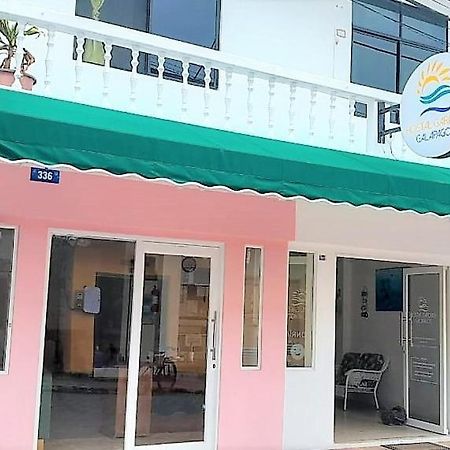 Hostal Gardner Galapagos Puerto Ayora  Buitenkant foto