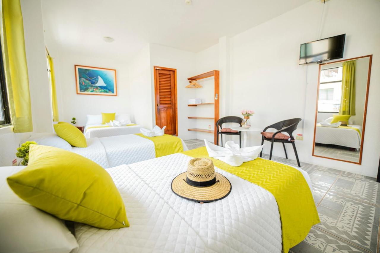Hostal Gardner Galapagos Puerto Ayora  Buitenkant foto