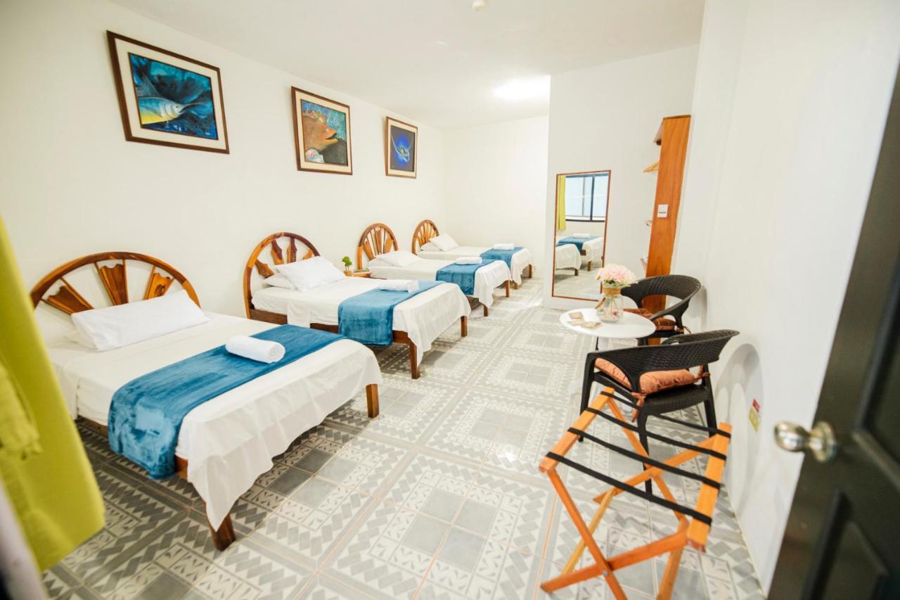 Hostal Gardner Galapagos Puerto Ayora  Buitenkant foto