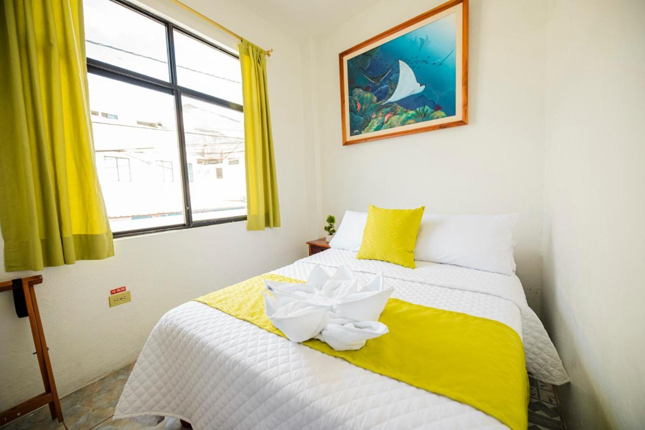 Hostal Gardner Galapagos Puerto Ayora  Buitenkant foto