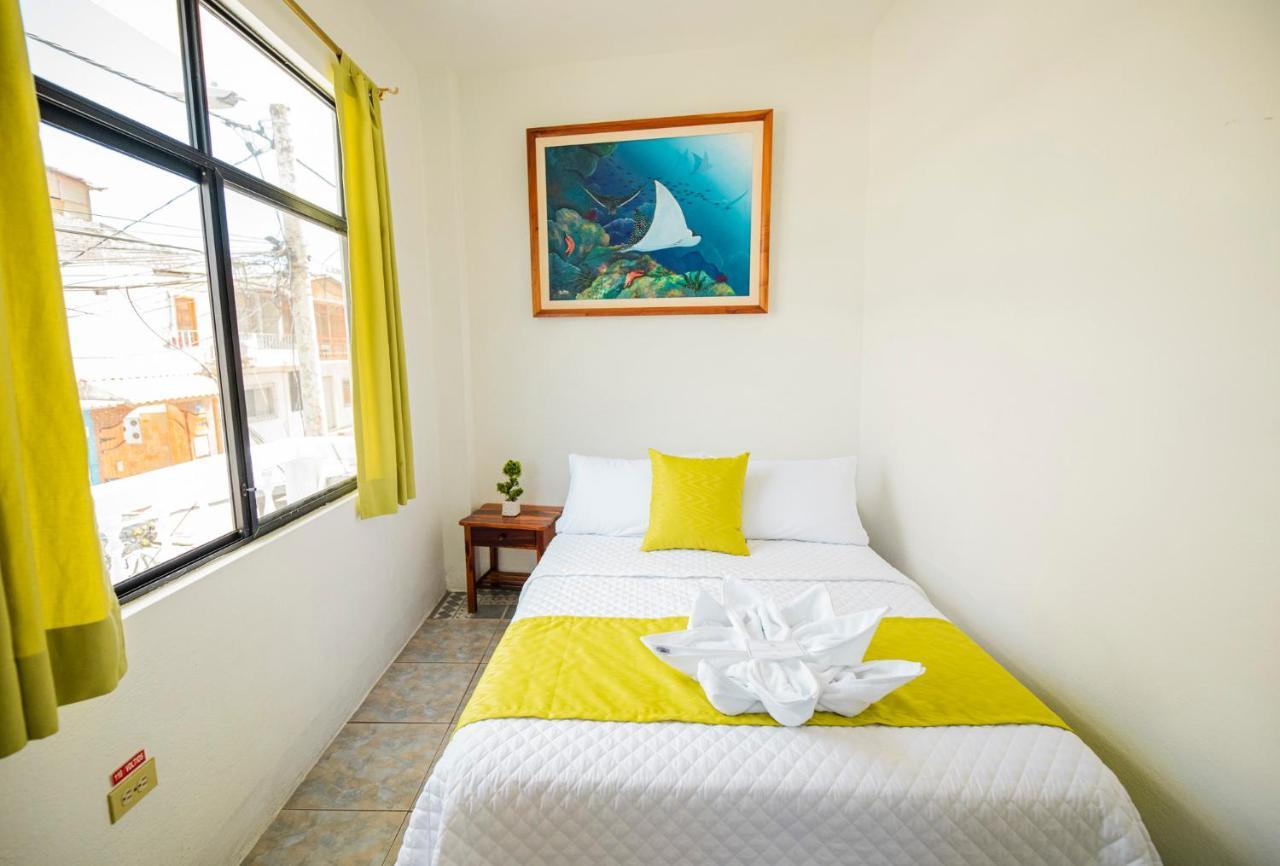 Hostal Gardner Galapagos Puerto Ayora  Buitenkant foto
