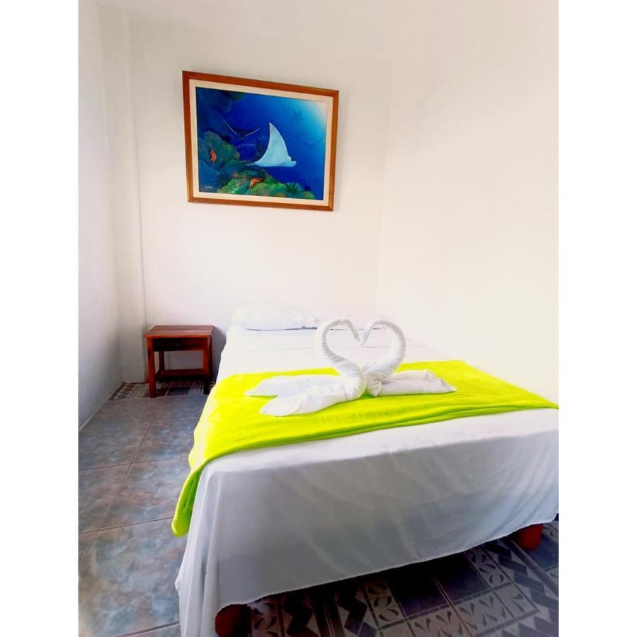 Hostal Gardner Galapagos Puerto Ayora  Buitenkant foto