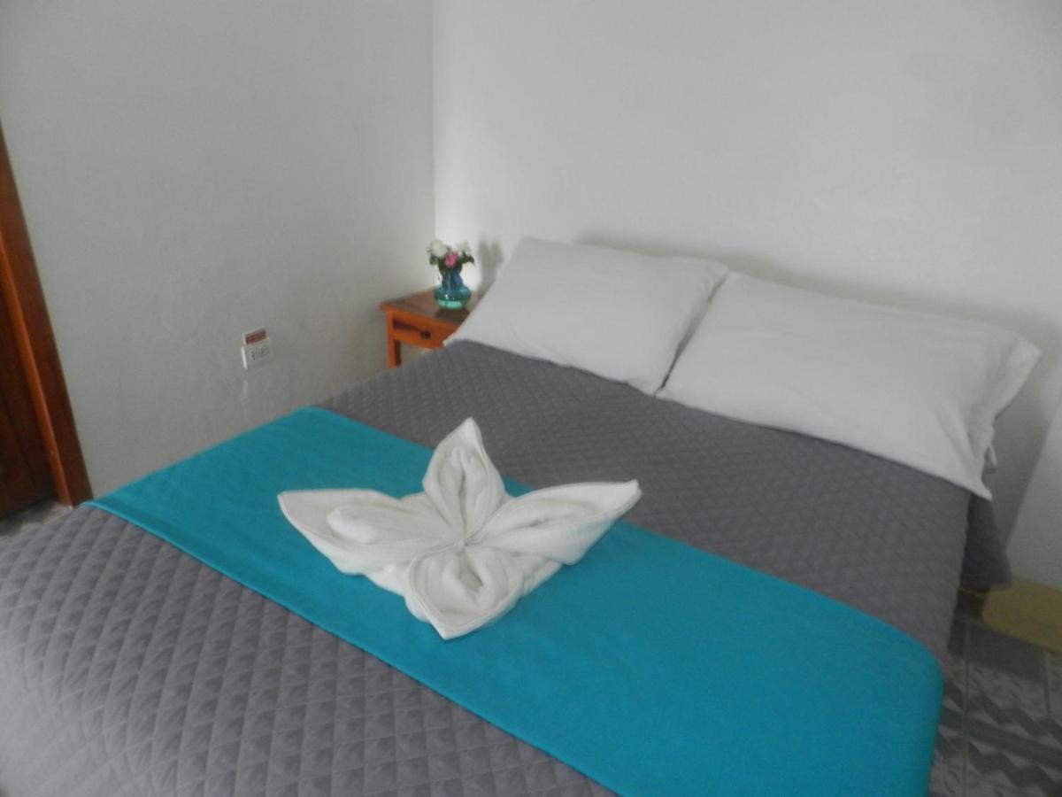 Hostal Gardner Galapagos Puerto Ayora  Buitenkant foto