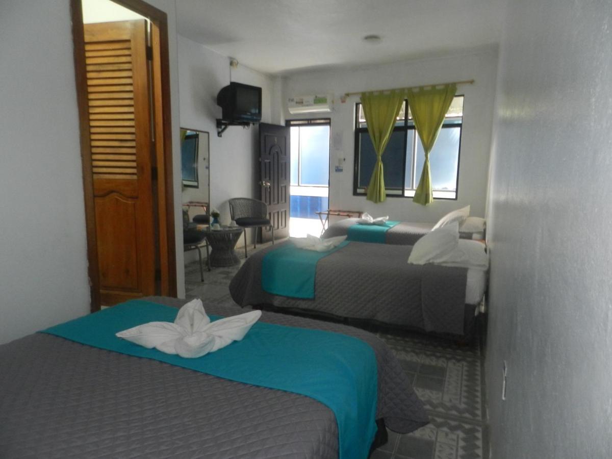 Hostal Gardner Galapagos Puerto Ayora  Buitenkant foto