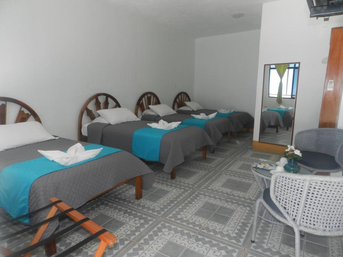 Hostal Gardner Galapagos Puerto Ayora  Buitenkant foto