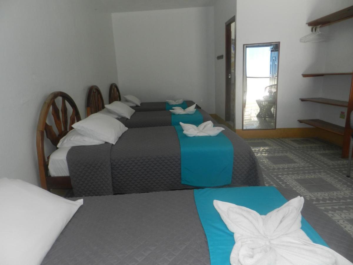 Hostal Gardner Galapagos Puerto Ayora  Buitenkant foto